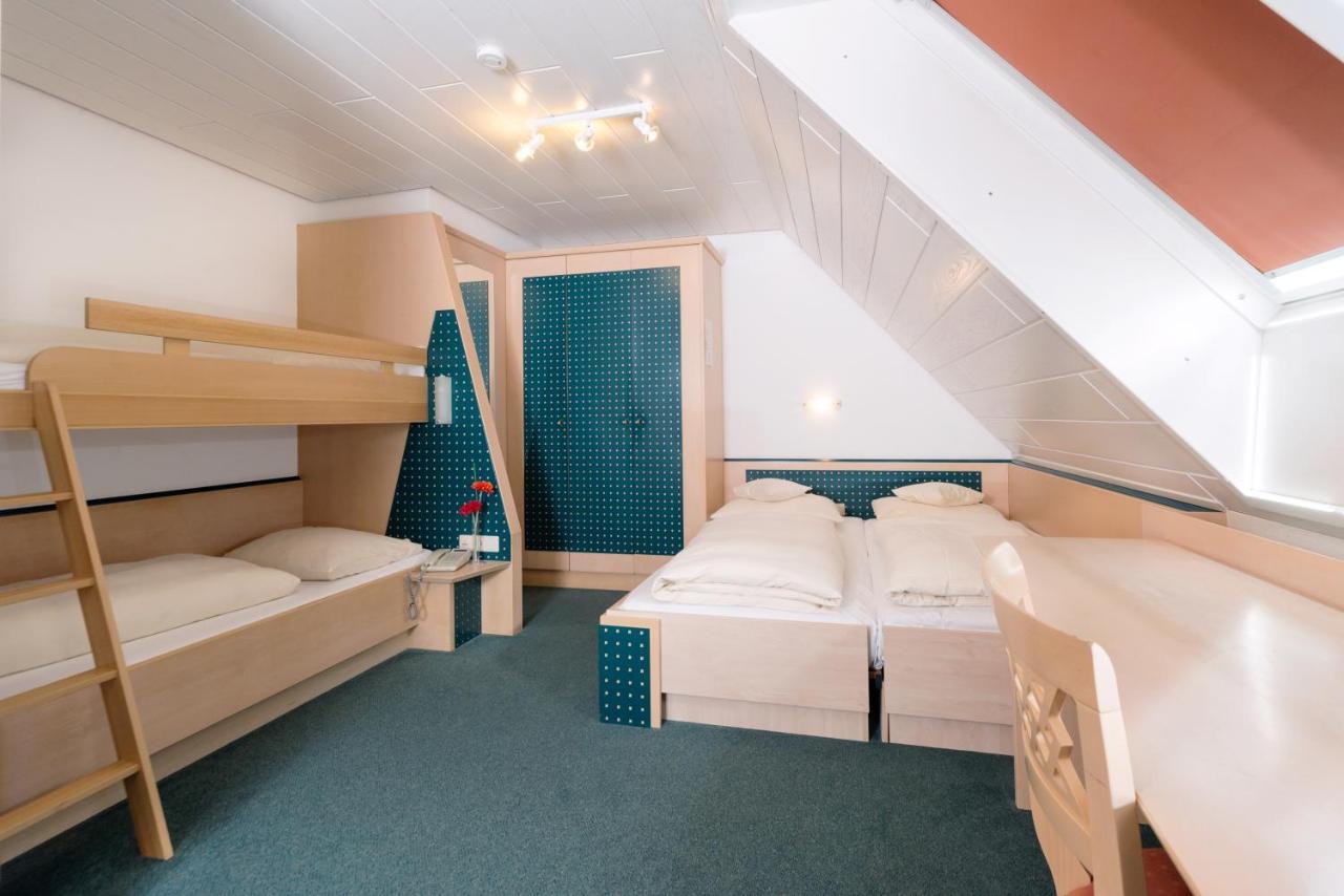 Hotel Krone Niederstotzingen Exteriör bild