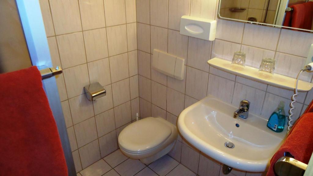 Hotel Krone Niederstotzingen Exteriör bild